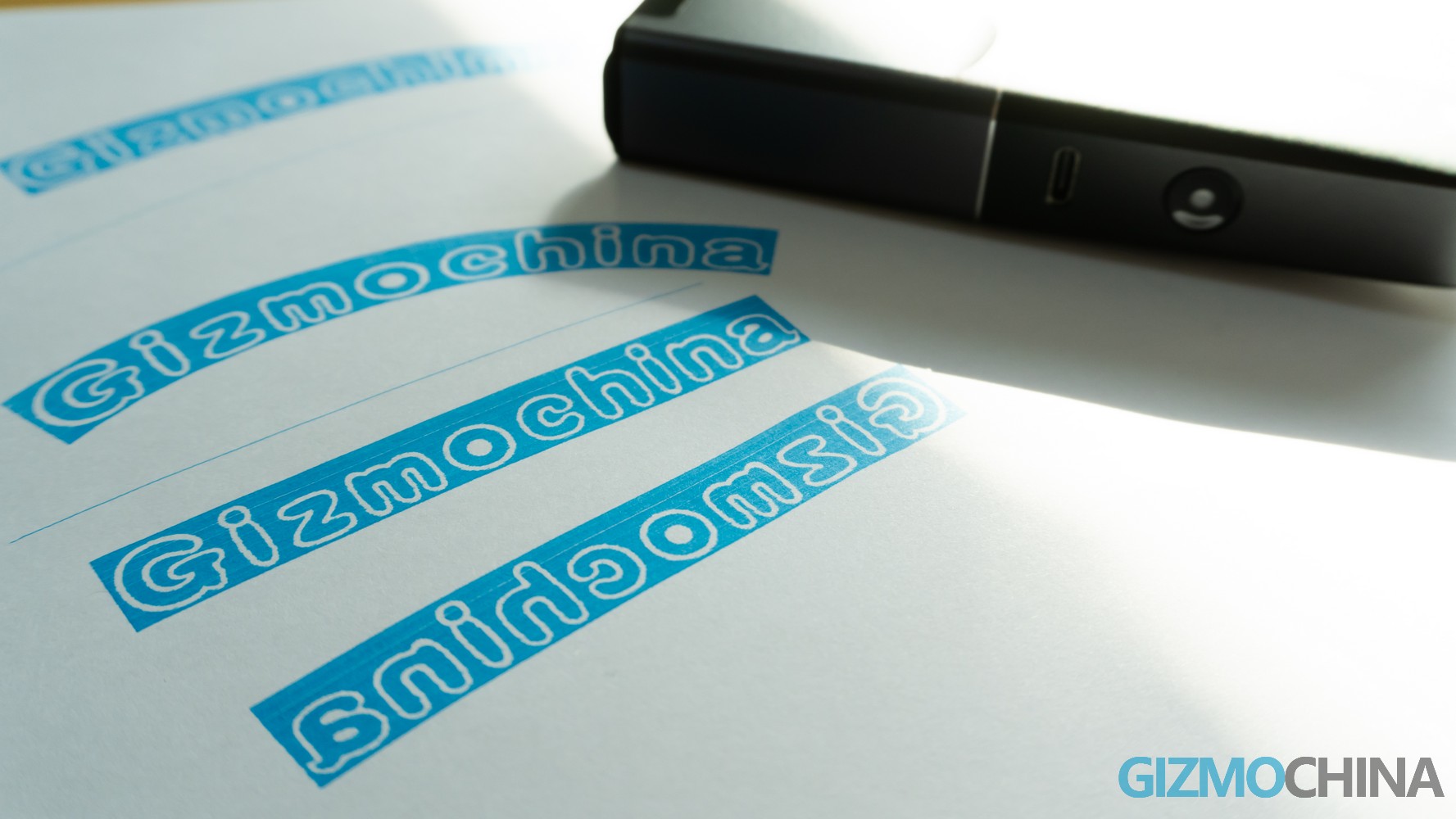 Imprimantă buzunară Selpic P1 Recenzie: purtați o imprimantă inteligentă pentru orice suprafață în mână