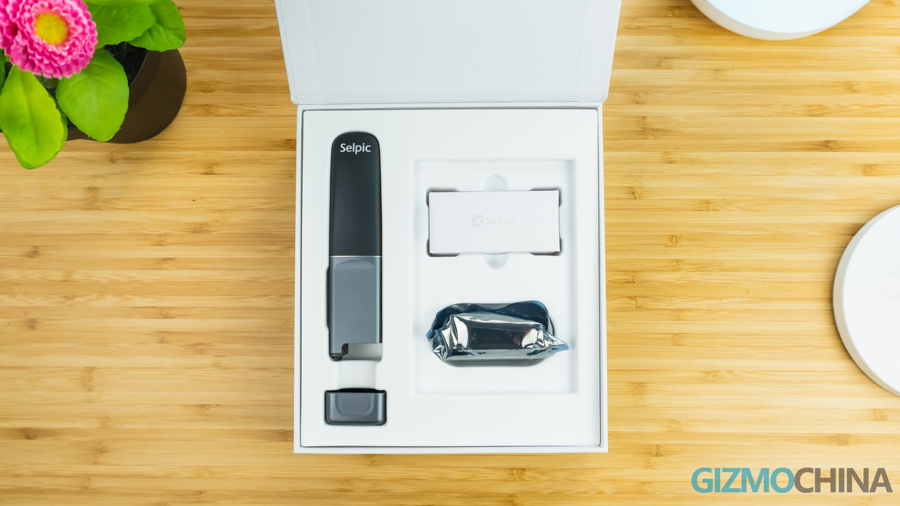 Imprimantă buzunară Selpic P1 Recenzie: purtați o imprimantă inteligentă pentru orice suprafață în mână